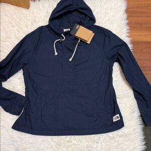 The North Face Shipler hooded Pullover jacket size